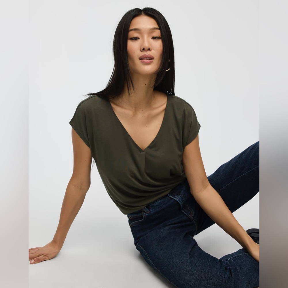 Reitmans Olive Green V-Neck Tunic Blouse NWT Medium - Picture 6 of 8